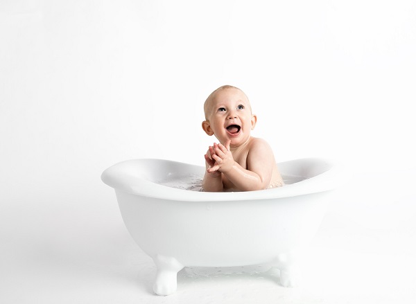 Six Ideas That Can Make Bathtime With Your Toddler Fun